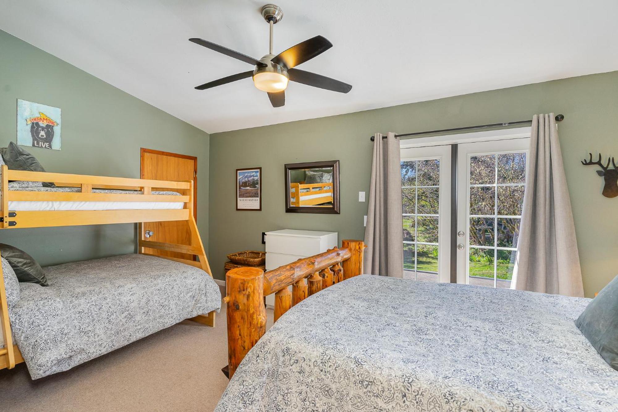 Villa Bear'S Den Hideaway With Hot Tub Ashford Esterno foto